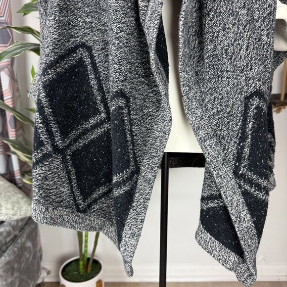 Madewell Charcoal All Angles Thick Geometric Cardigan - Picture 3 of 6